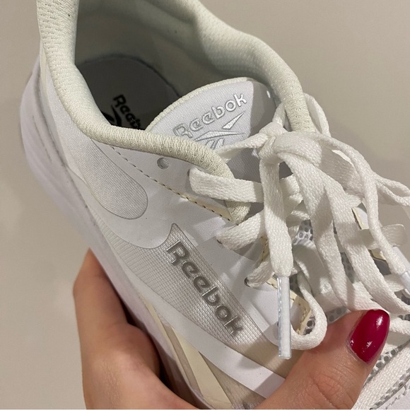 Reebok | White Running Shoes Sneakers 🤍 - Picture 9 of 12
